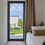 빌라 Modern Casetta Molindrio With Pool In *