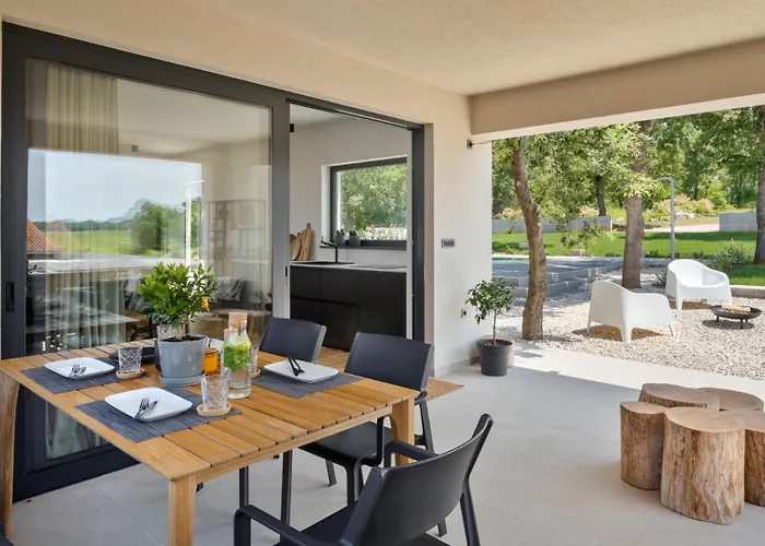 Modern Casetta Molindrio With Pool In Βίλα Πόρετς