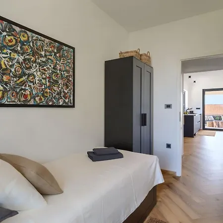 فيلة Modern Casetta Molindrio With Pool In *