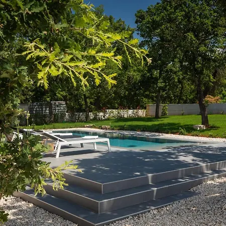 Modern Casetta Molindrio With Pool In بوريتش